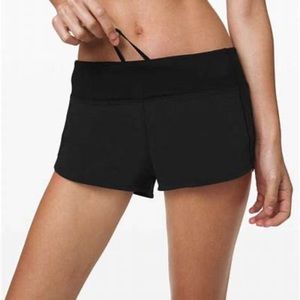 NWT Lululemon speed up shorts black size 8- brand new!